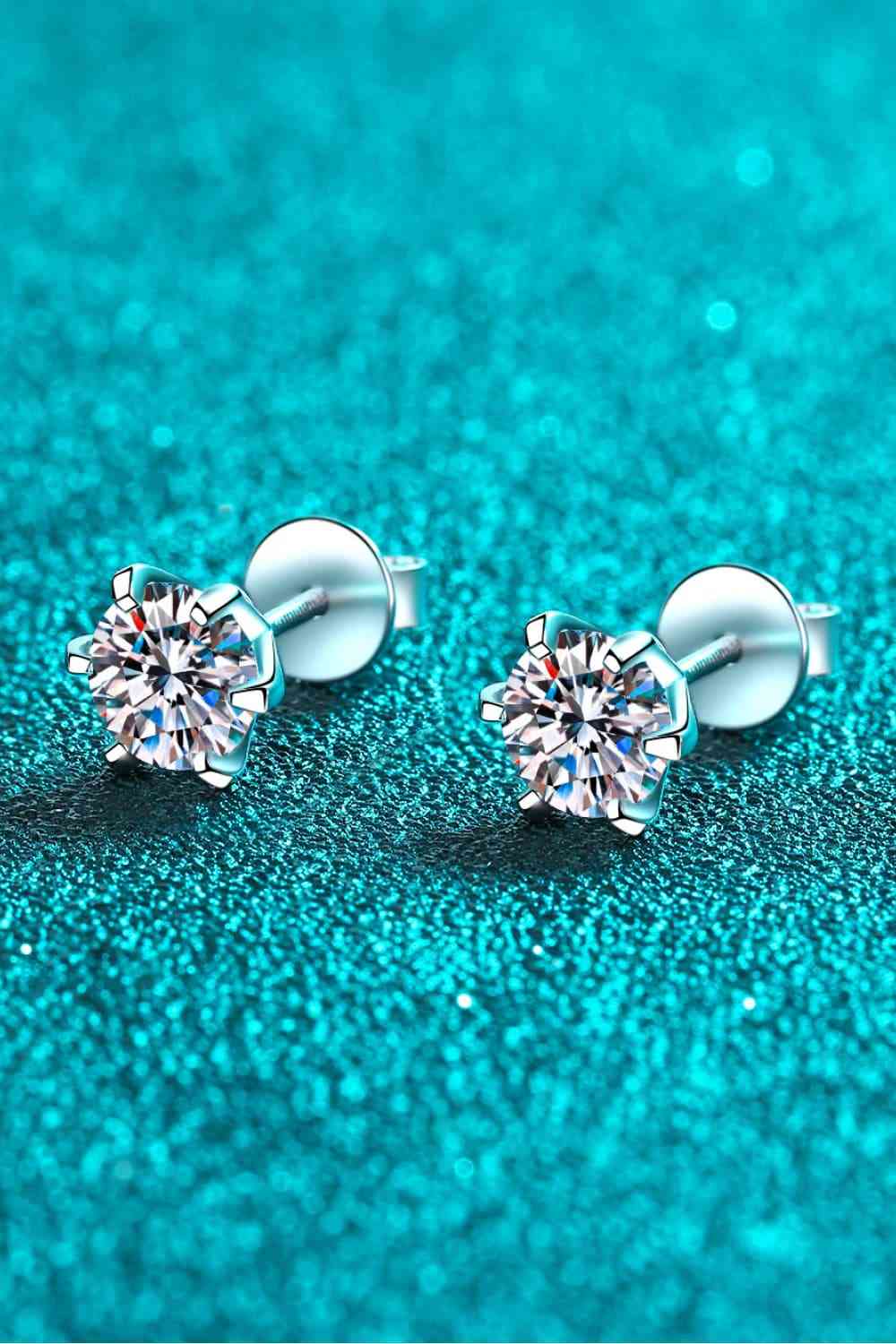 1 Carat Moissanite Stud Earrings